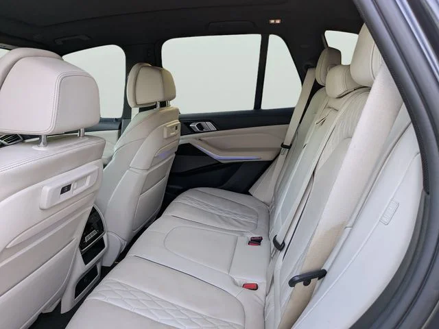 Used 2020 Gray BMW sDrive40i image 17