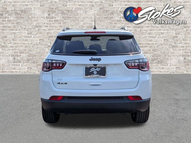 Used 2026 White Jeep Latitude image 5