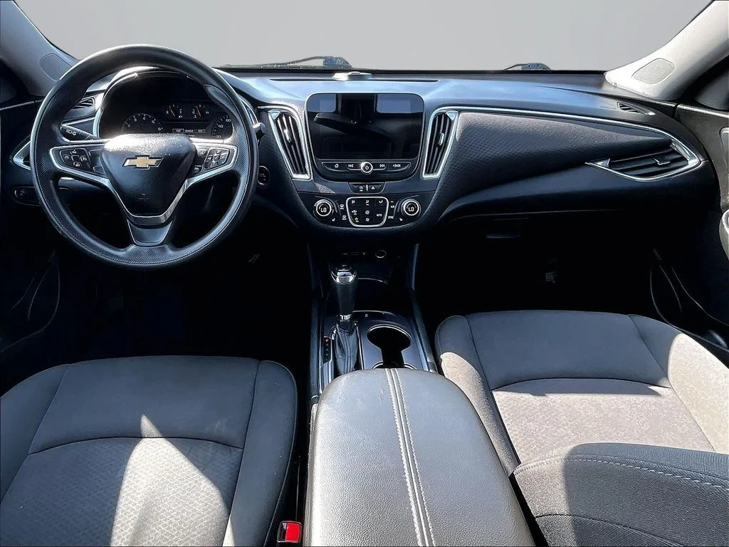 Used 2020 Blue Chevrolet LT image 17