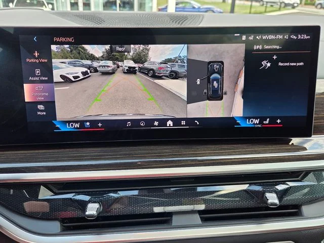Used 2025 Black Sapphire Metallic BMW xDrive40i image 20