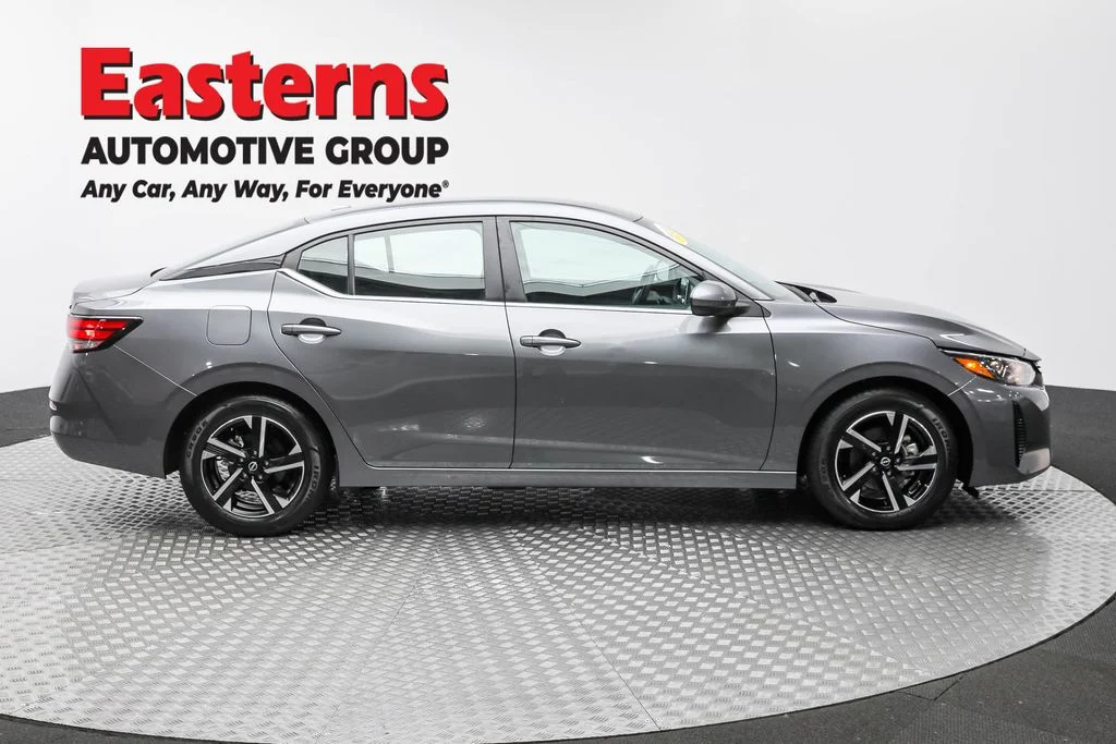 Used 2024 Gray Nissan SV image 4