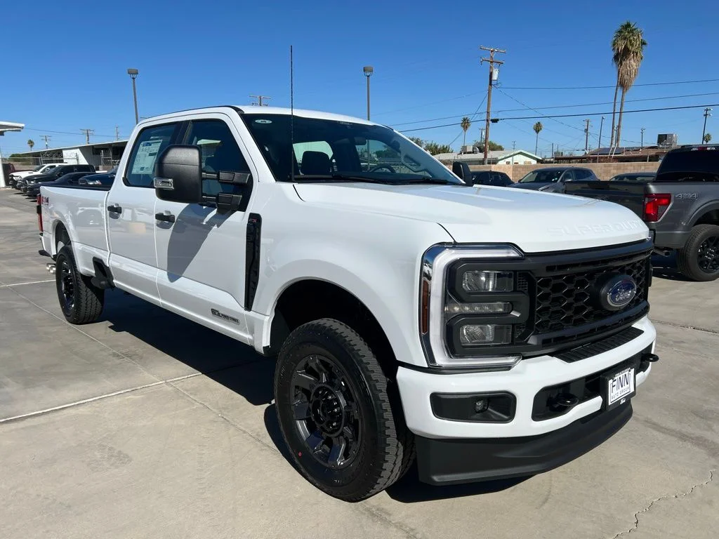 New 2026 Oxford White Ford F-350® XL image 7
