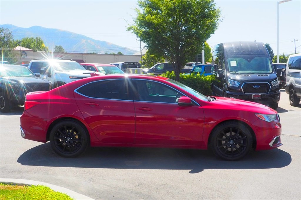 2018 Acura TLX photo 4