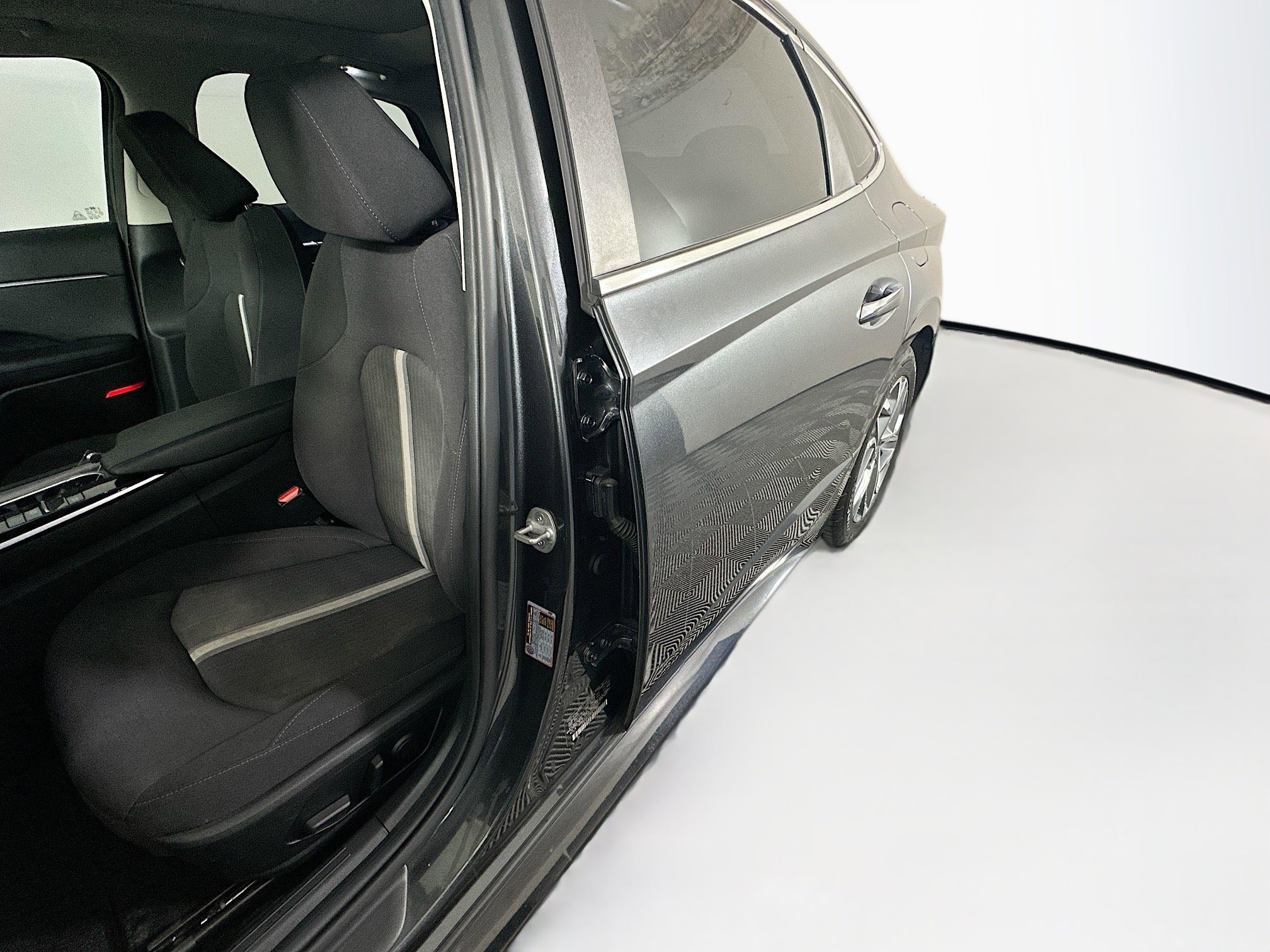Used 2023 Portofino Gray Hyundai SEL image 12