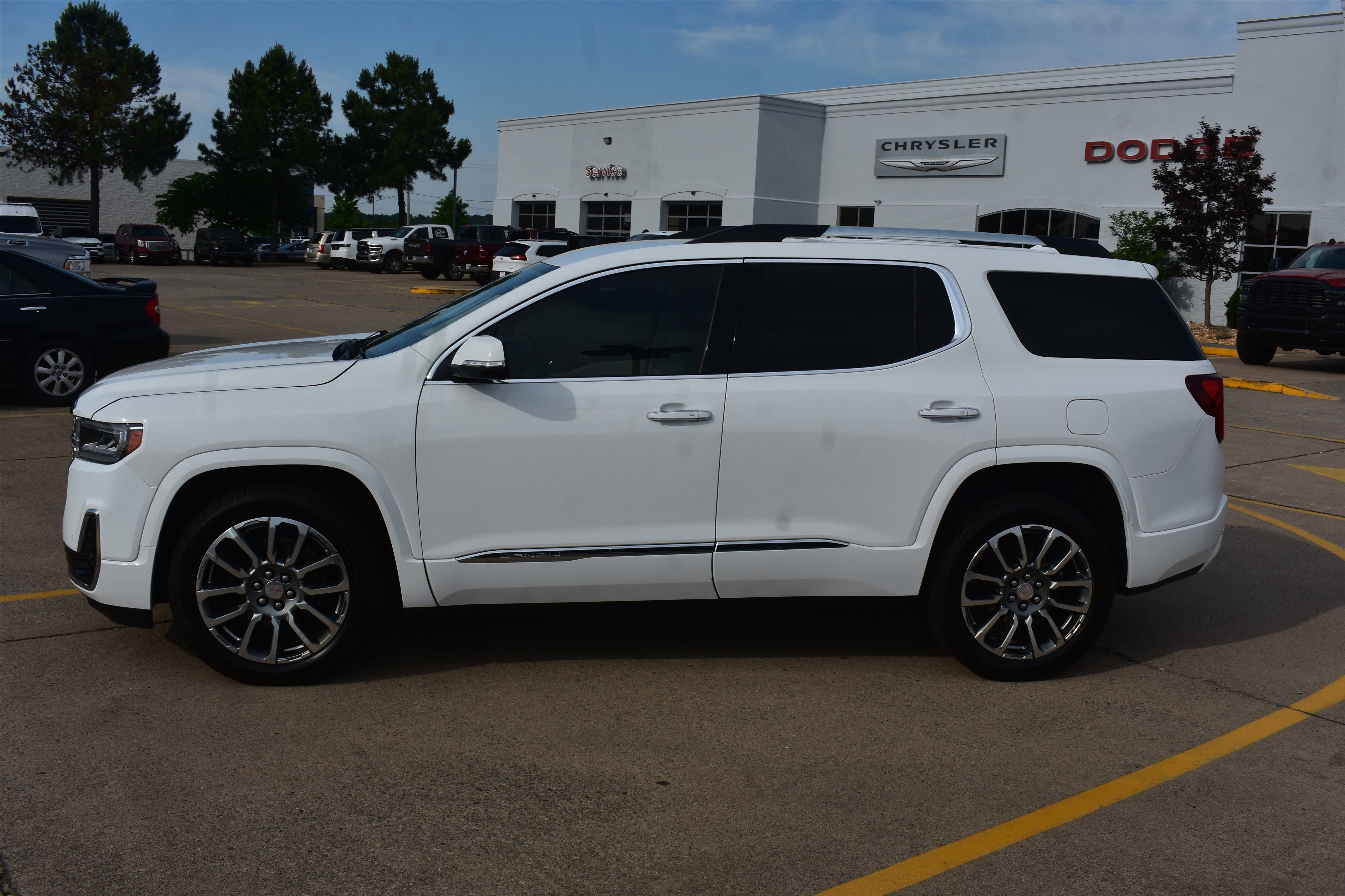 Used 2023 Summit White GMC Denali image 10