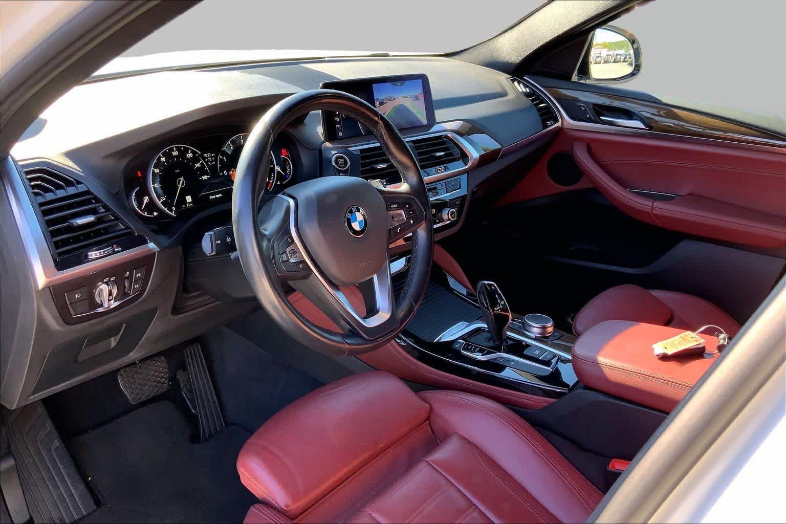 Used 2019 Mineral White Metallic BMW xDrive30i image 17