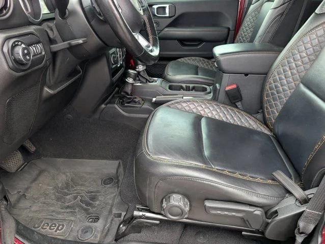 Used 2021 Snazzberry Pearlcoat Jeep Overland image 13