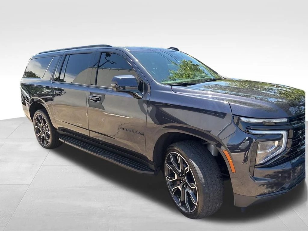 Used 2025 Gray Chevrolet RST image 10