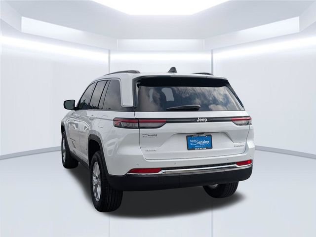 New 2026 Bright White Clearcoat Jeep Laredo image 3