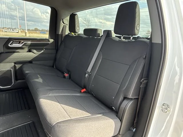 New 2026 Summit White Chevrolet LT DRW image 24