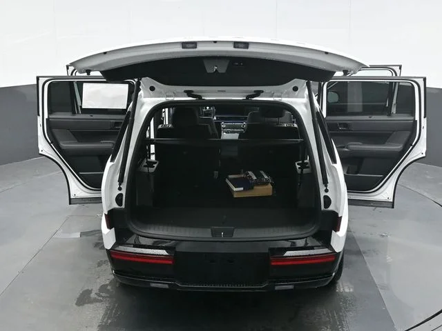 New 2026 White Hyundai Calligraphy image 27