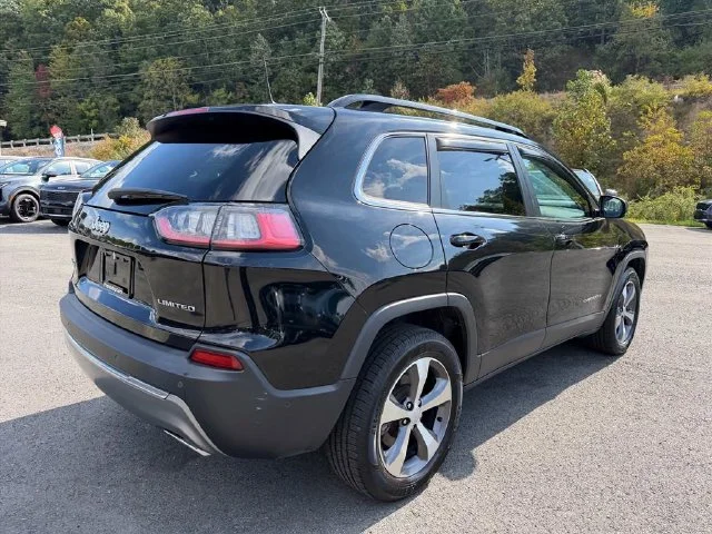 Used 2022 Black Jeep Limited image 14