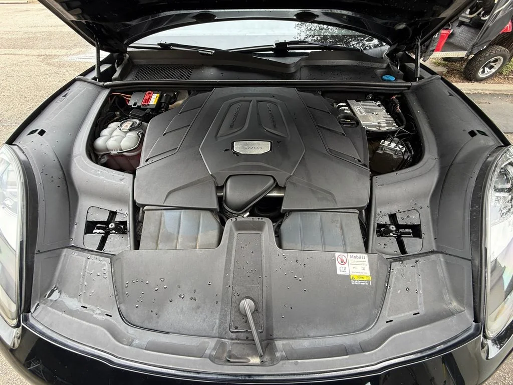 Used 2023  Porsche Platinum Edition image 20