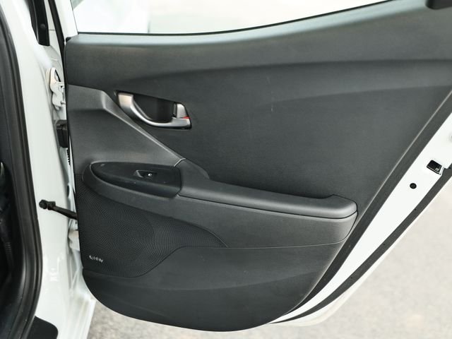 Used 2019 Chalk White Hyundai 2.0 Premium image 20