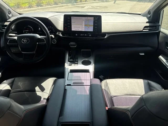 Used 2024 Ice Toyota XSE image 9