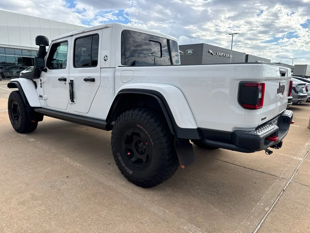 Used 2021 White Jeep Rubicon image 4