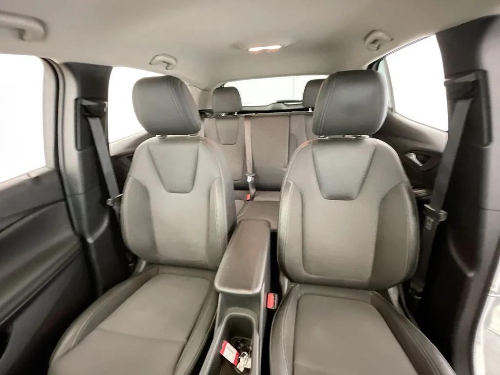 Used 2024 WHITE Buick Preferred image 19