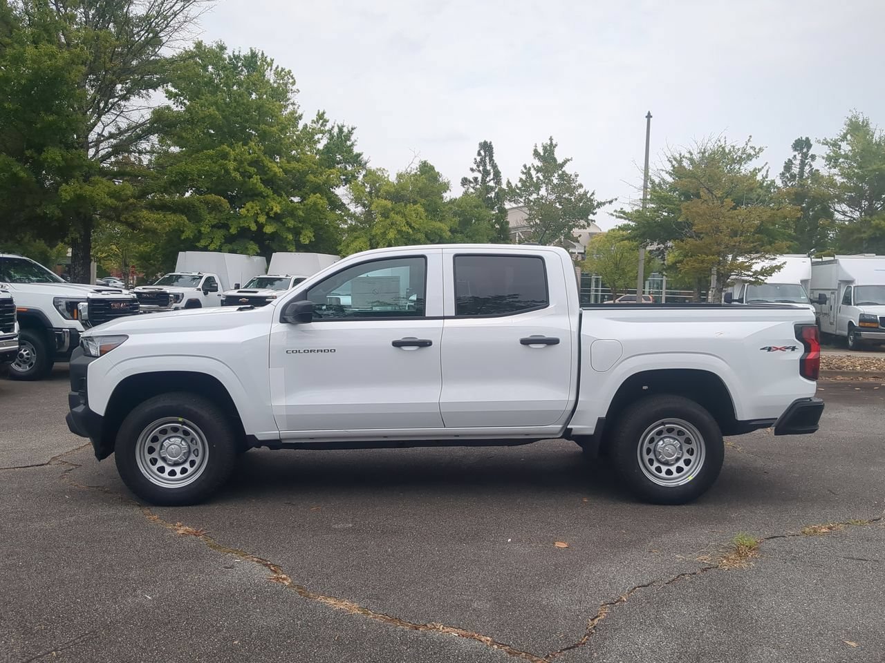 New 2026 Summit White Chevrolet Work Truck image 5