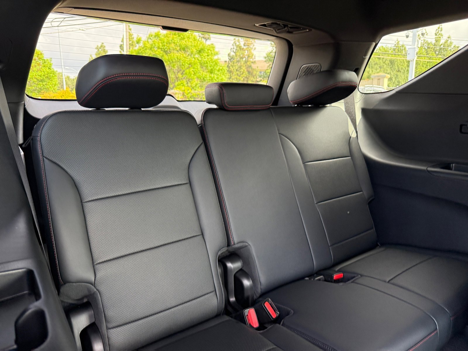 New 2026 Mosaic Black Metallic Chevrolet AWD Z71 image 21