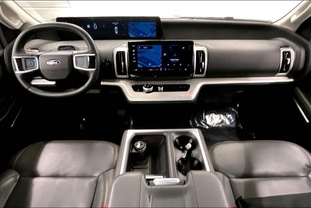 2025 Ford Expedition Active - Photo 18