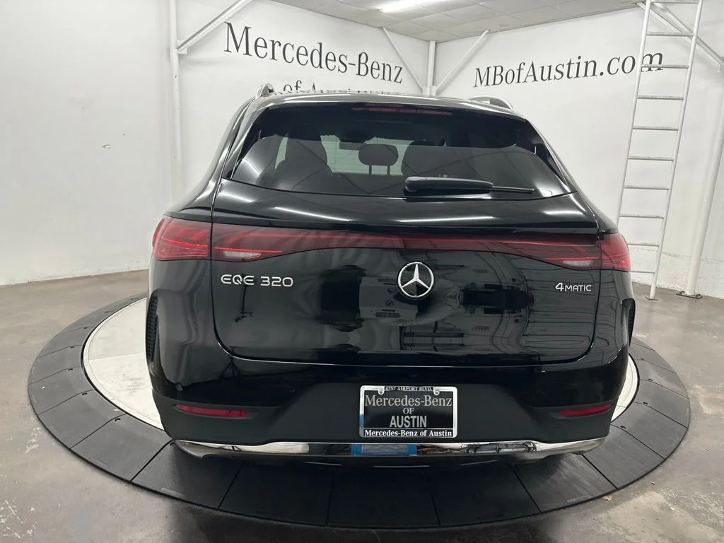 New 2026 Black Mercedes-Benz 320 SUV image 6