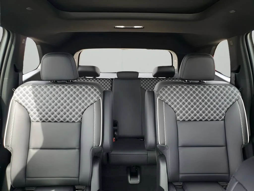 2026 GMC Acadia Denali - Photo 43