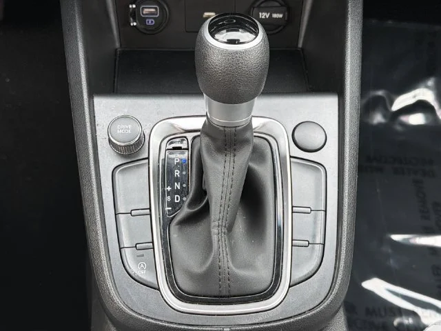 Used 2023 Silver Hyundai SEL image 22
