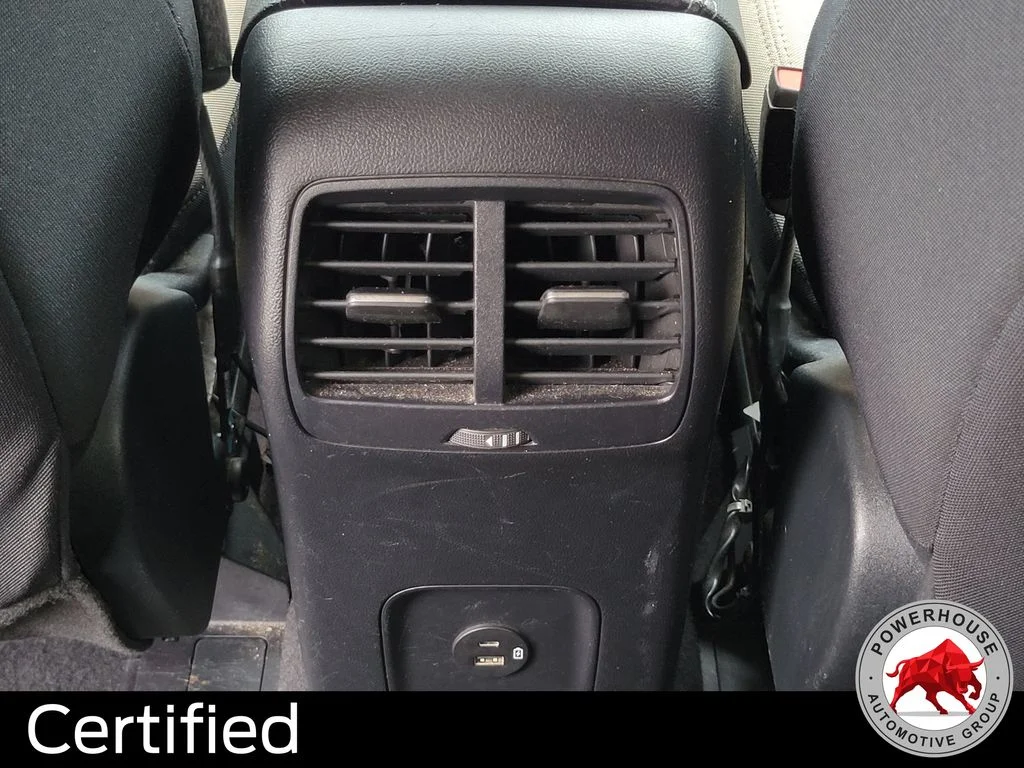 Used 2020 Black Ford SE image 16