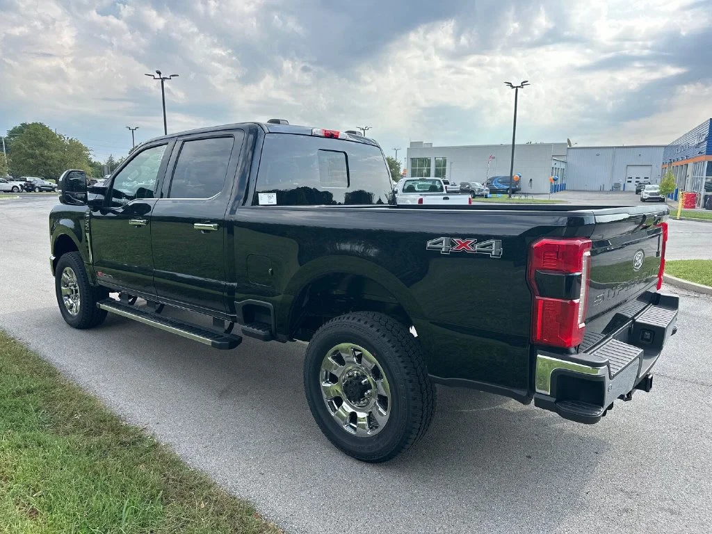 New 2027 Black Ford Lariat image 2