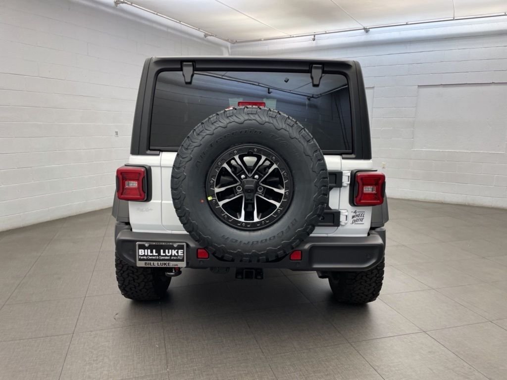 New 2026 Bright White Clear-Coat Exterior Paint Jeep Willys image 4