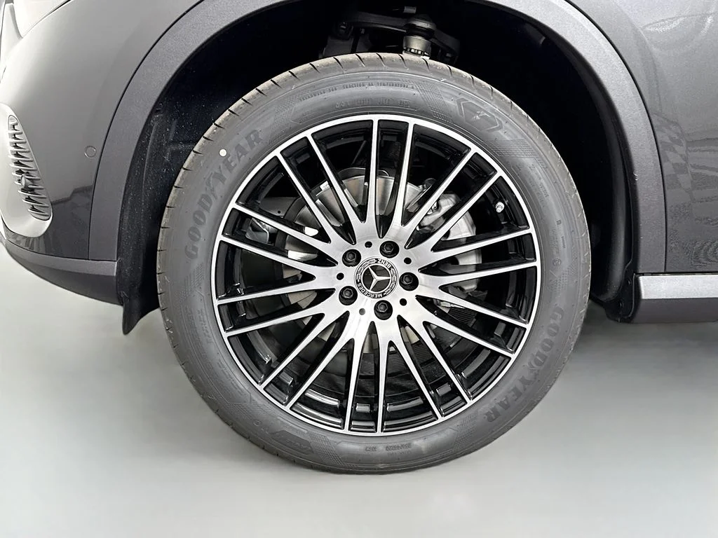 New 2026 Gray Mercedes-Benz GLC 300 image 32