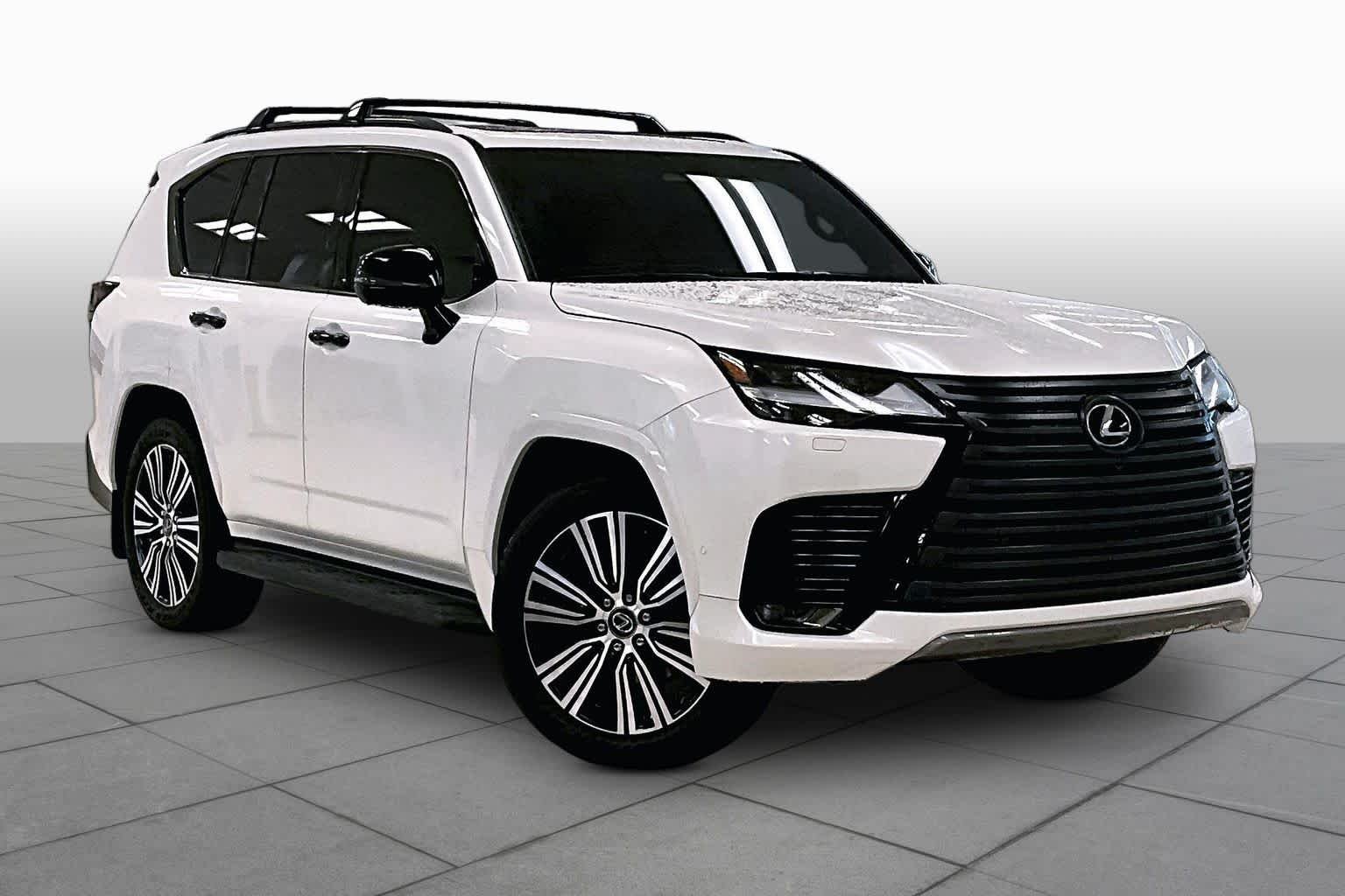 Used 2025 Eminent White Pearl Lexus Luxury image 2
