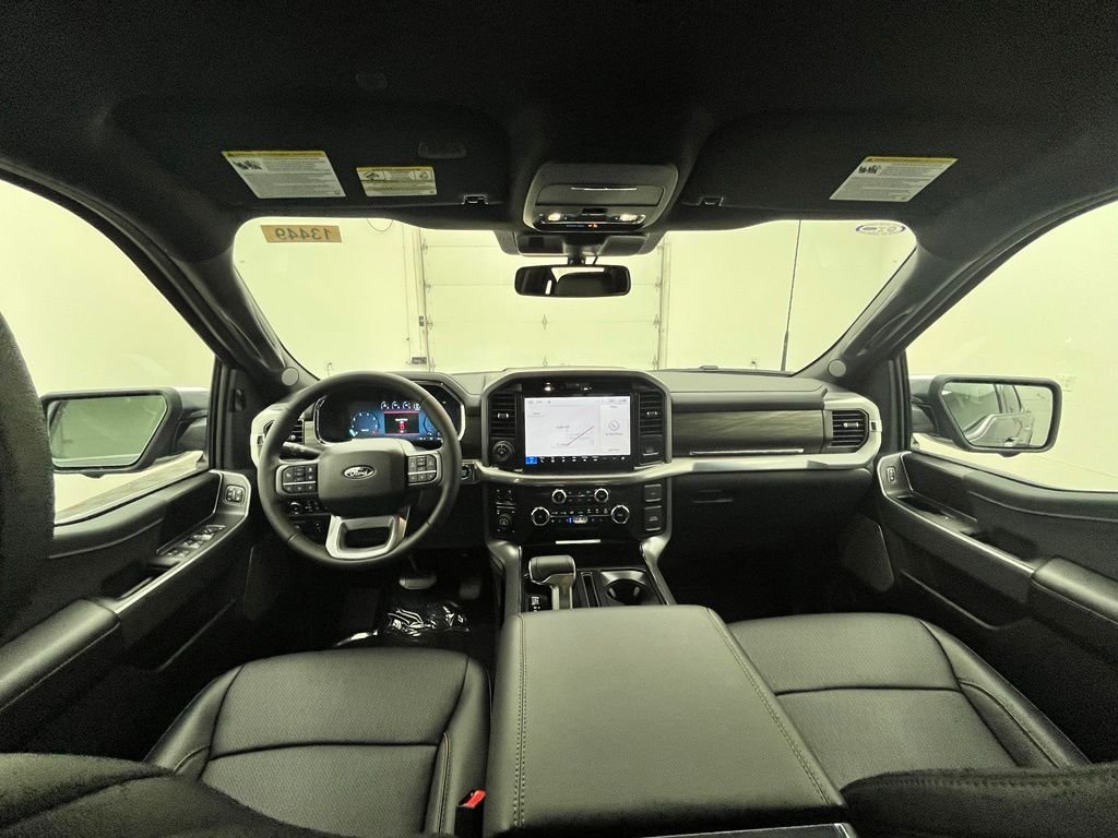 New 2026 Gray Ford Lariat image 4