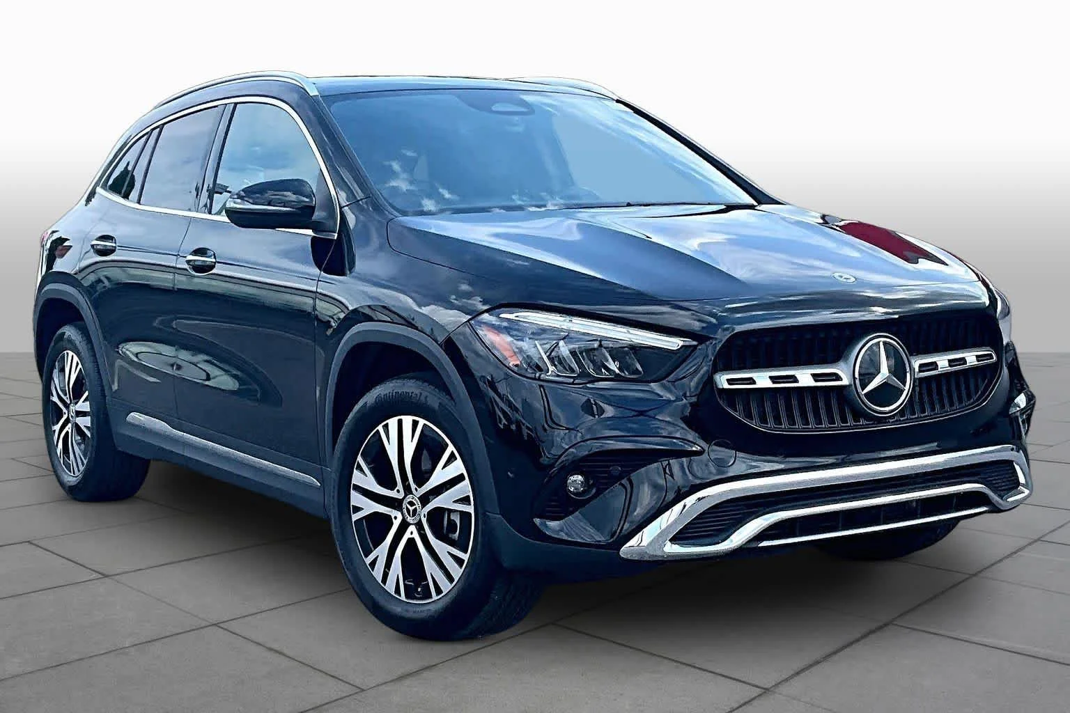 New 2026 Night Black Mercedes-Benz GLA 250 image 3