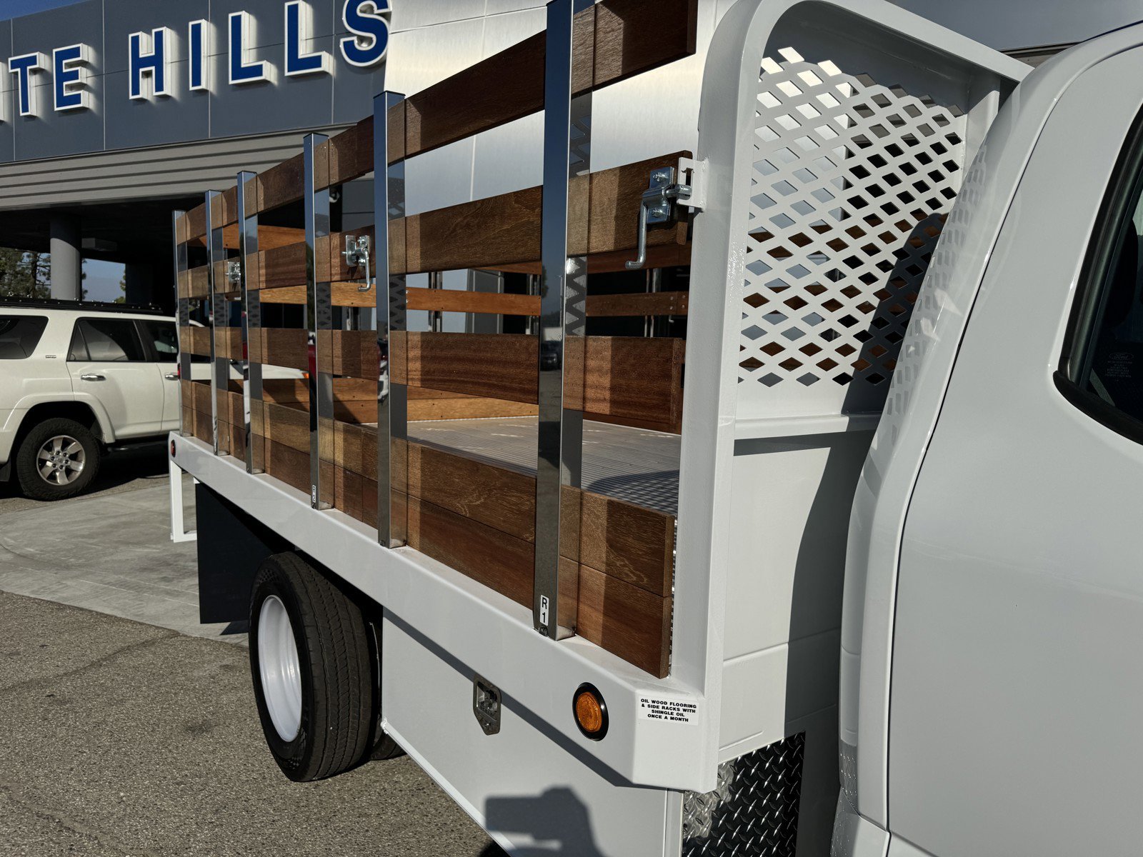New 2024 Oxford White Ford F-550® XL image 9