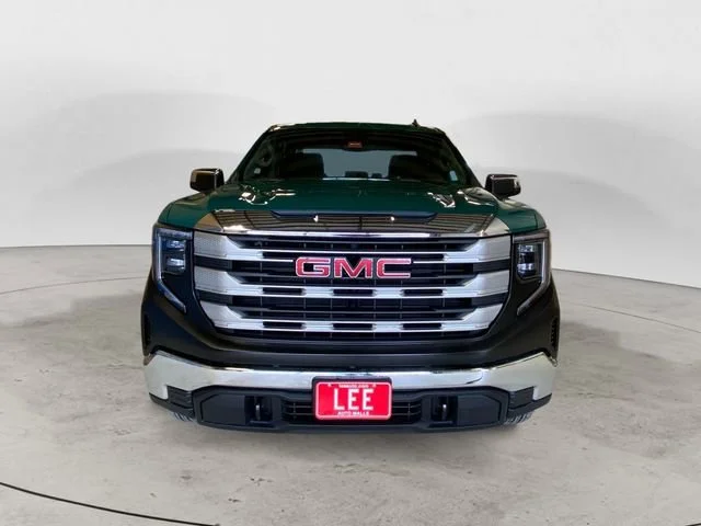 New 2026 Special Exterior Color GMC SLE image 9