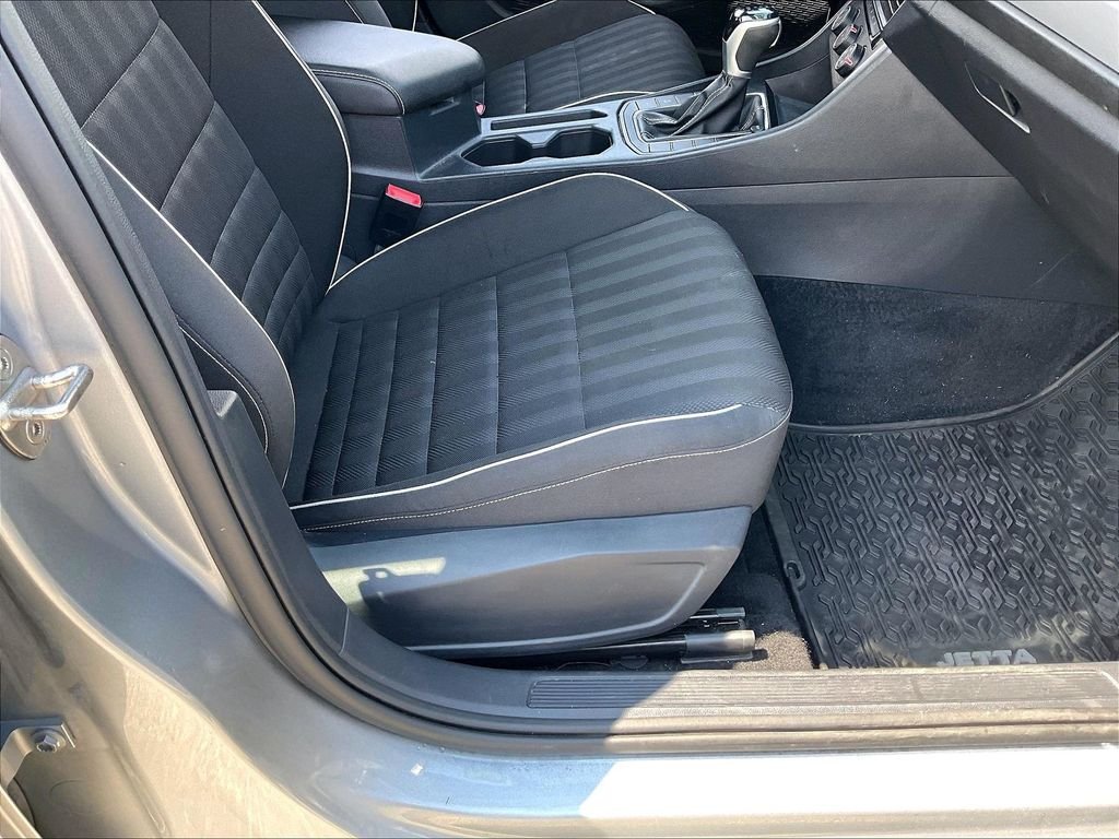 Used 2023 Pyrite Silver Metallic Volkswagen 1.5T Sport image 32