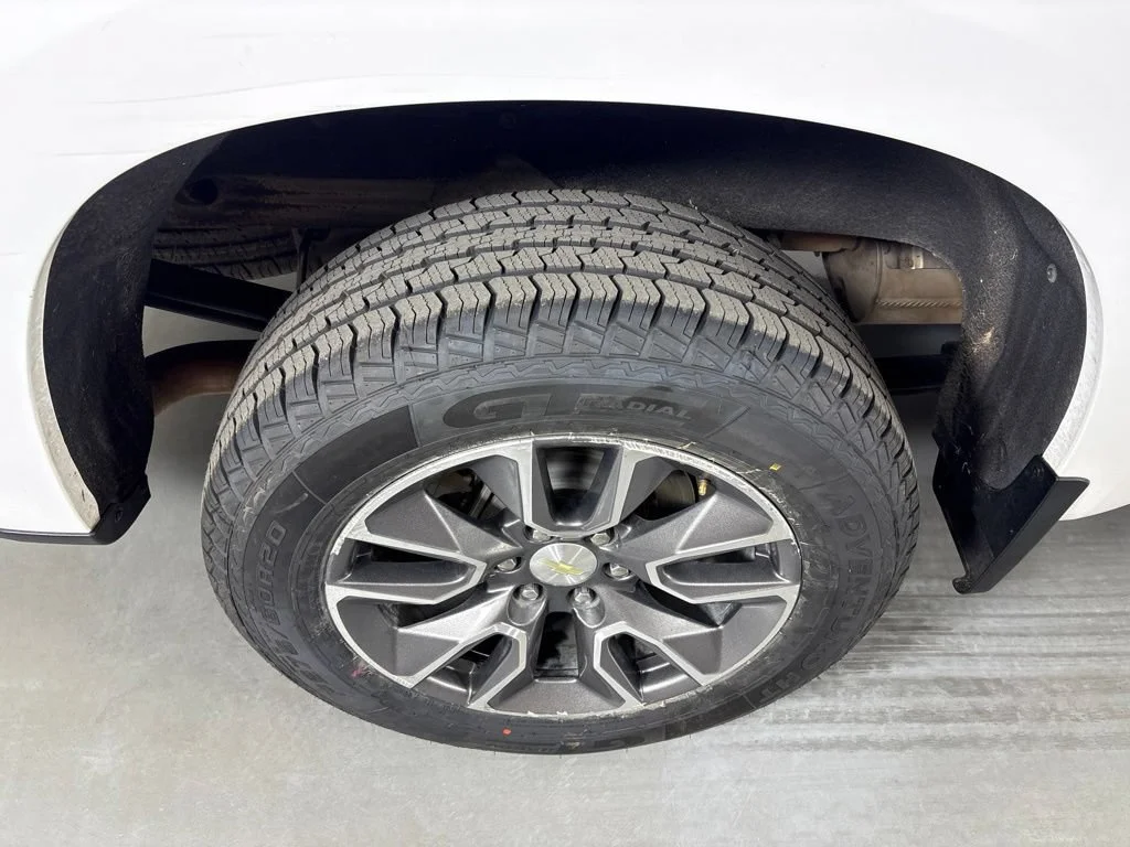 Certified Used 2020 SUMMIT WHITE Chevrolet LT image 12