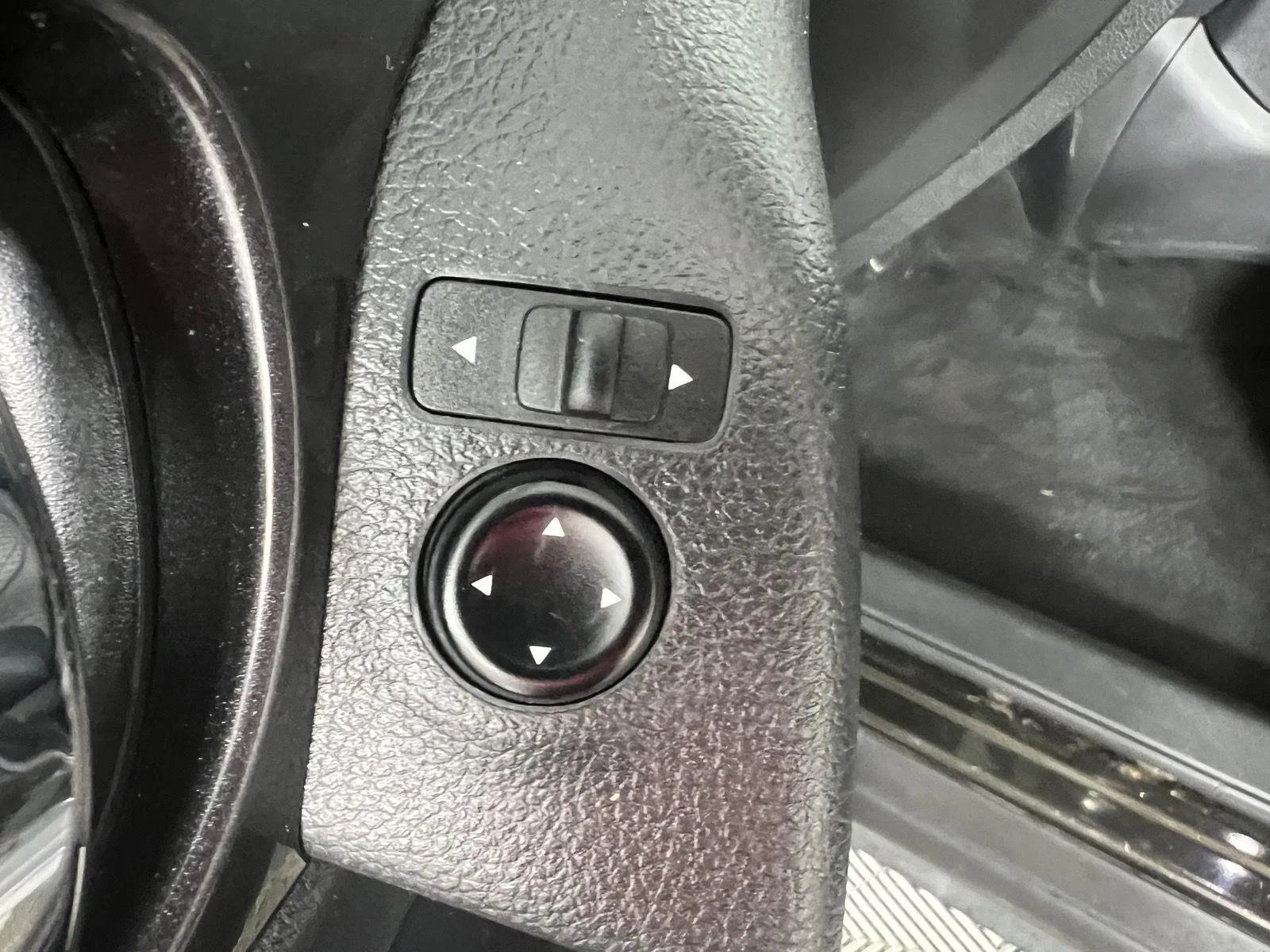 Used 2017 Midnight Jade Nissan SV image 17