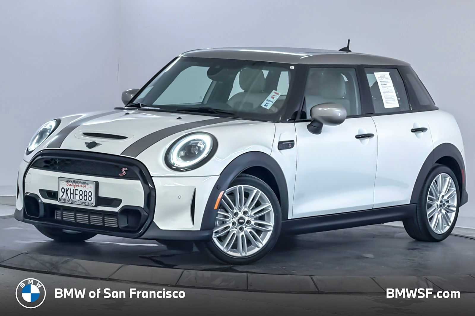 2024 MINI Hardtop Cooper S's photo