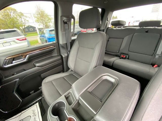 Used 2024 Black GMC Elevation image 14