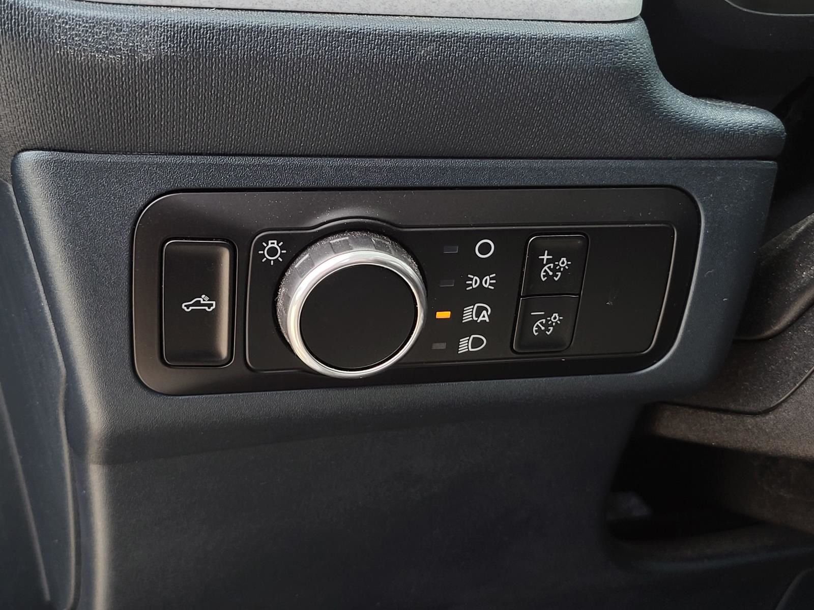 Used 2024 Gray Metallic Ford XLT image 20