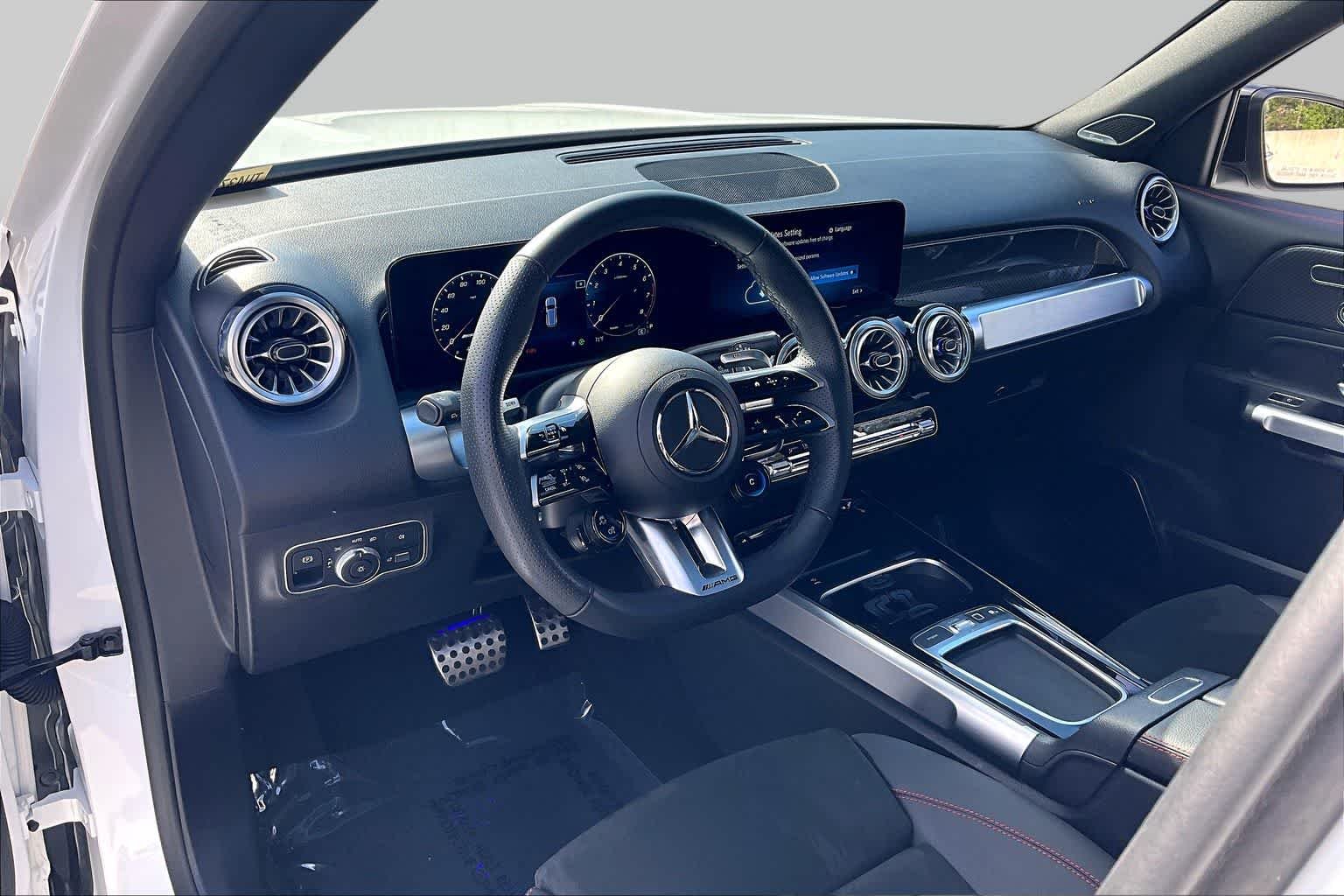 Used 2026 Polar White Mercedes-Benz AMG® GLB 35 image 18