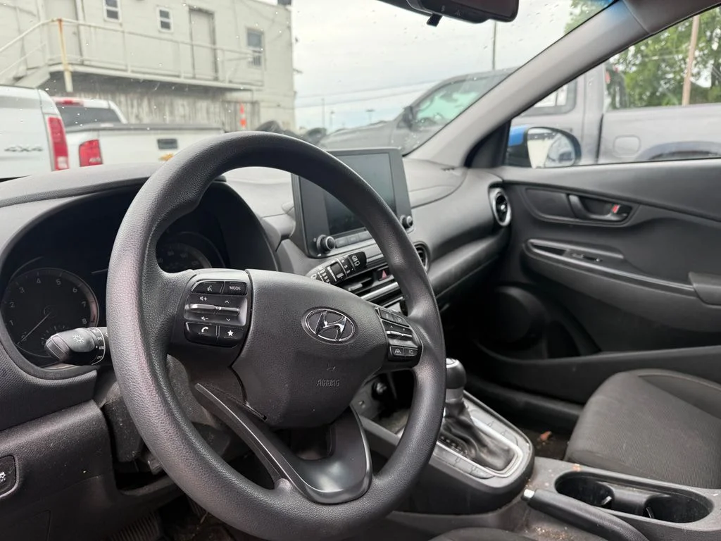 Used 2022 Blue Hyundai SEL image 10