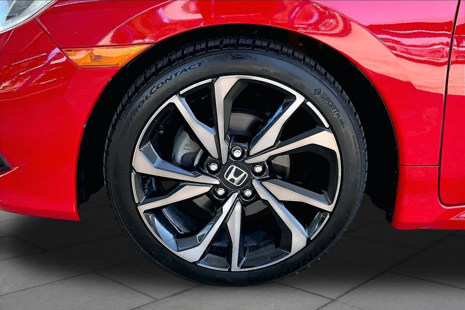 Used 2019 Rallye Red Honda Sport image 11
