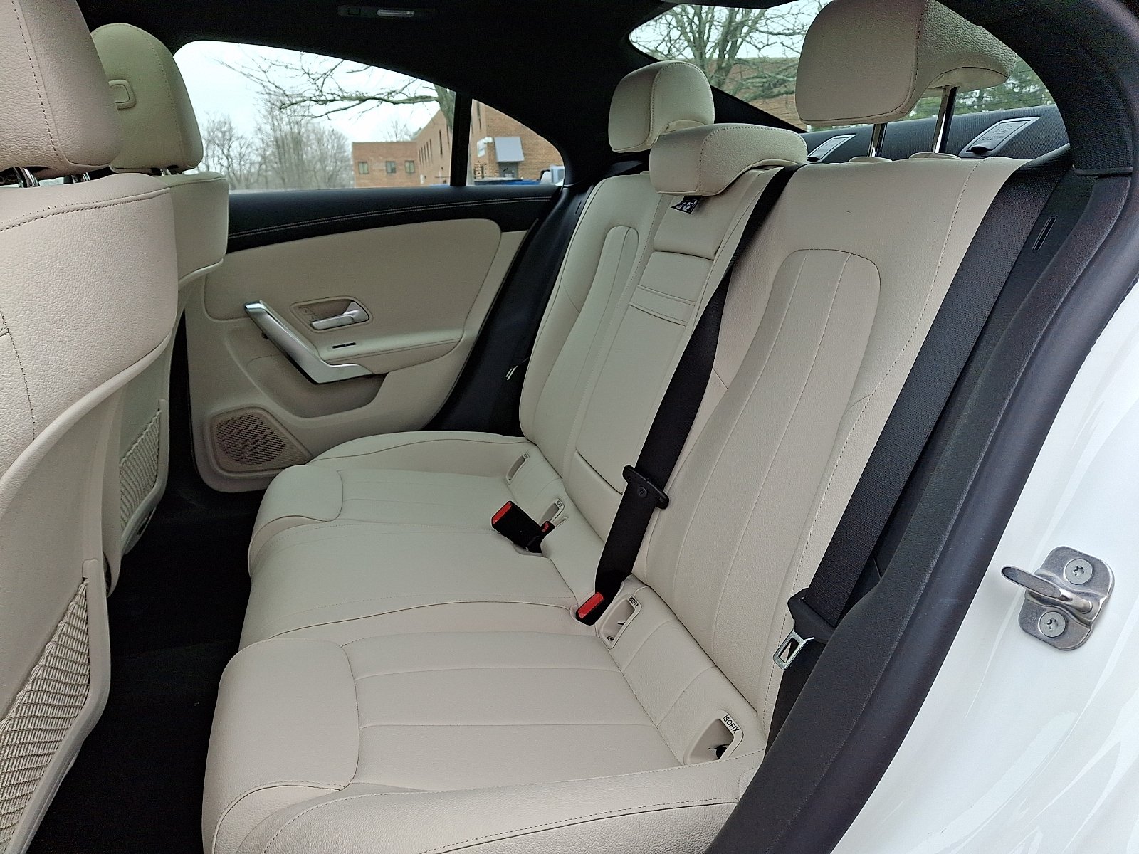 Certified Used 2025 Polar White - 149 Mercedes-Benz 4MATIC® image 10
