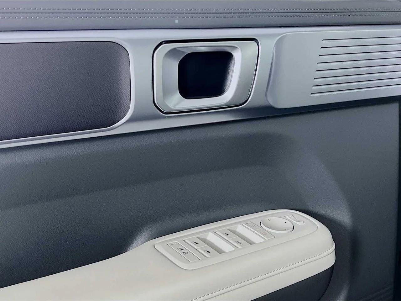 2026 Hyundai Santa Fe Hybrid — photo 17