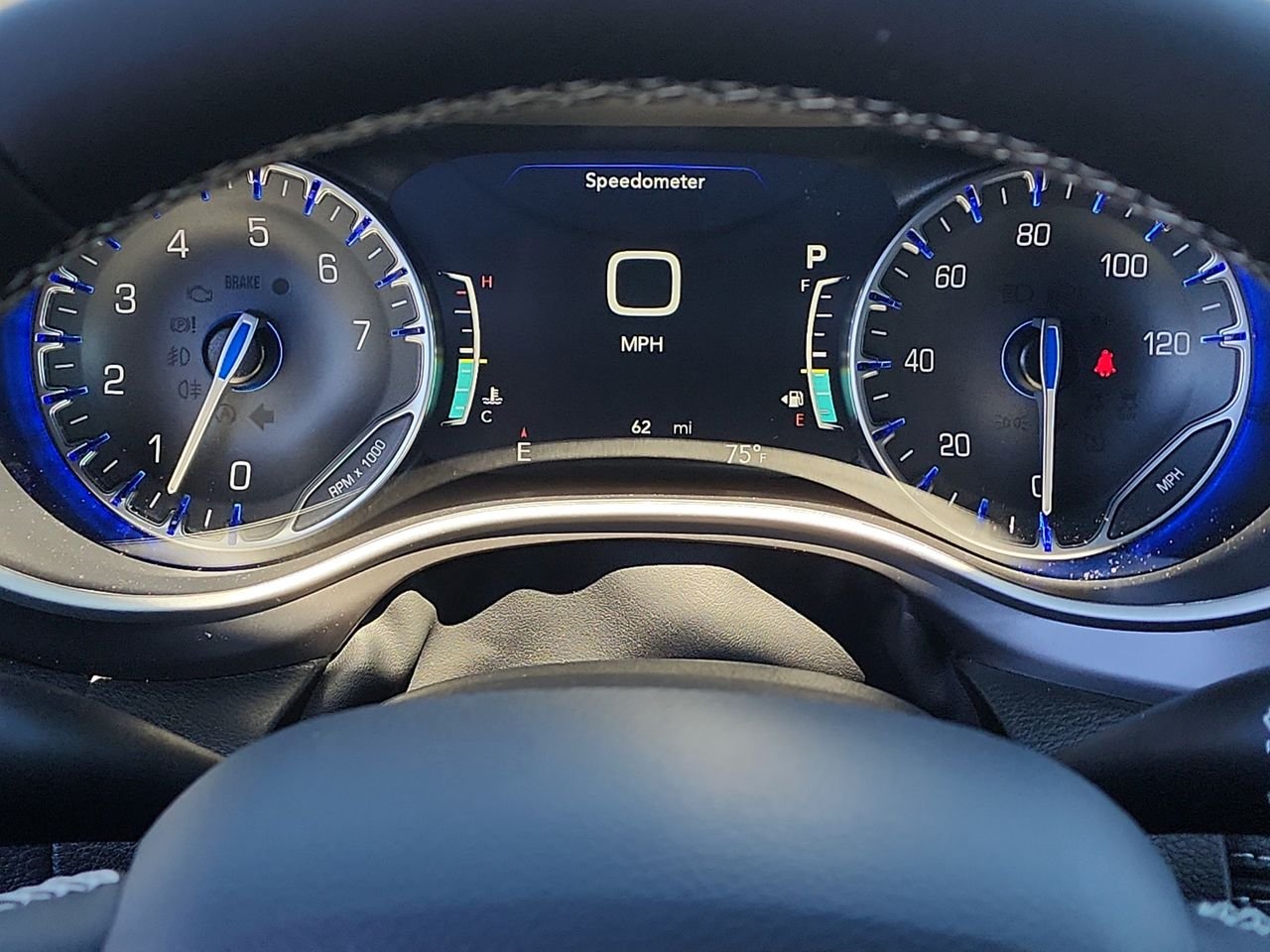 2026 Chrysler Pacifica Select - Photo 14