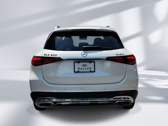 Used 2023 White Mercedes-Benz GLC 300 image 4