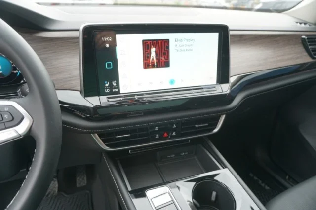 2024 Volkswagen Atlas SEL - Photo 29